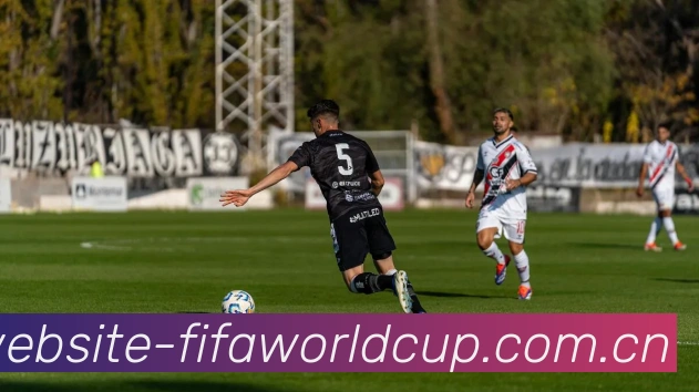 今年有省超球员年薪收入远远超过百万，背离省超应有的收入